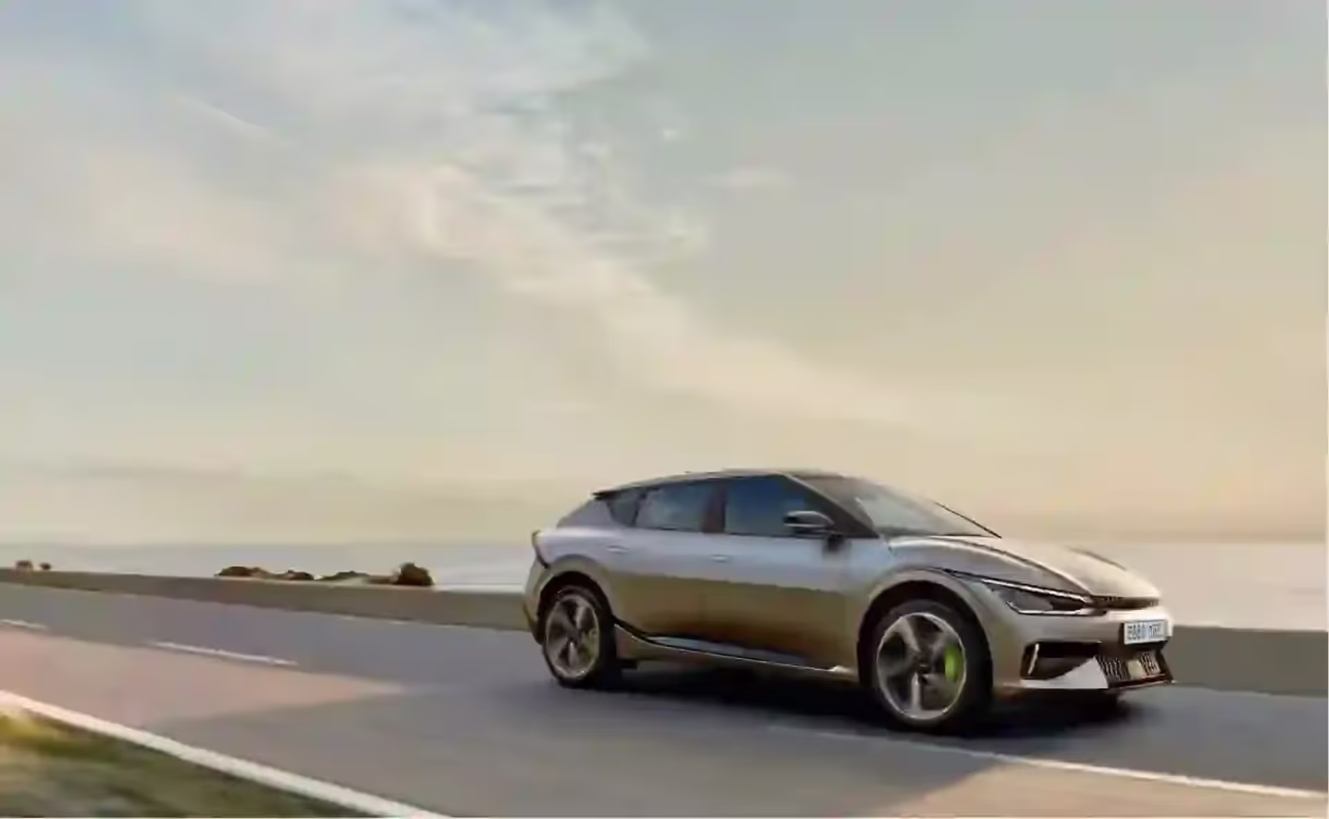 The Future of Solar-Powered Cars: How They Work, Current Challenges, and What's Next